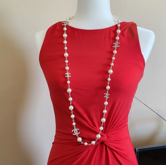 Brand New 2023 authentic Chanel 5 crystal cc pearly long necklace - Picture 2 of 16